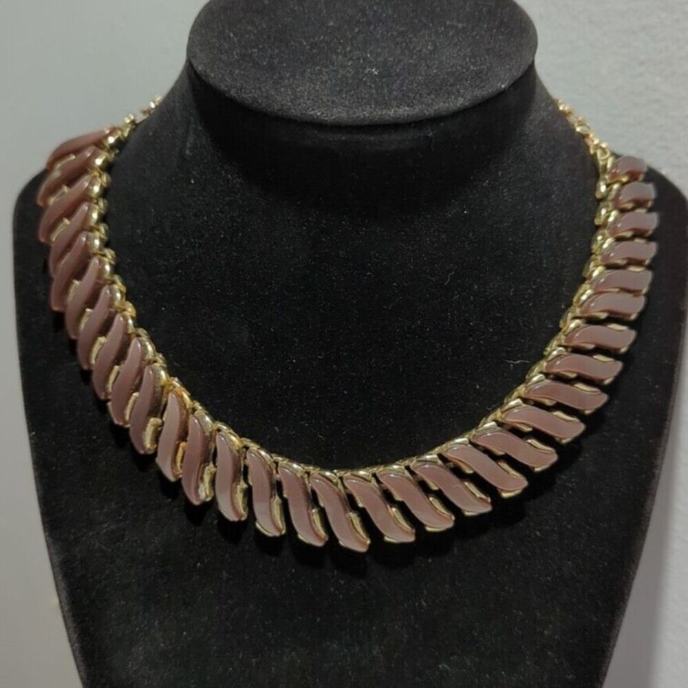 Vintage Mauve Gold Linked Necklace